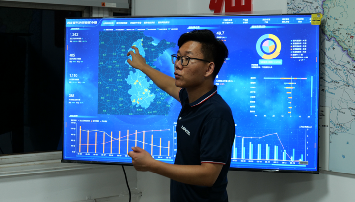 告别2023｜与潍柴雷沃一起致敬那些“追丰的人”仰俯大地，履迹丰年